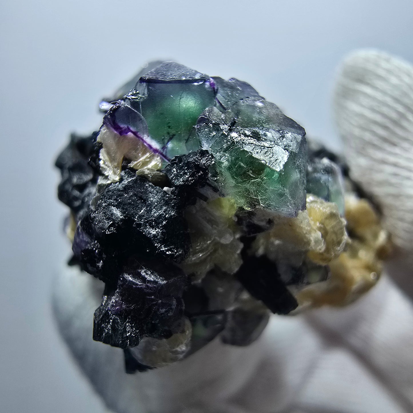 Colorful Phantom Fluorite Cubes Schorl Tourmaline Muscovite Erongo, Namibia 49*34*23mm