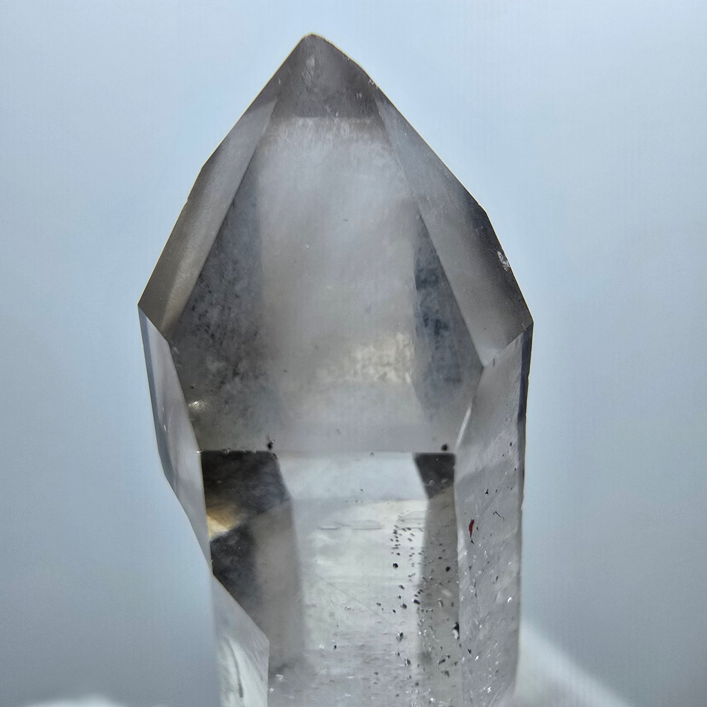 Quartz fumé fantôme transparent DT Scepter Point Goboboseb, Namibie 39 x 11 x 9 mm