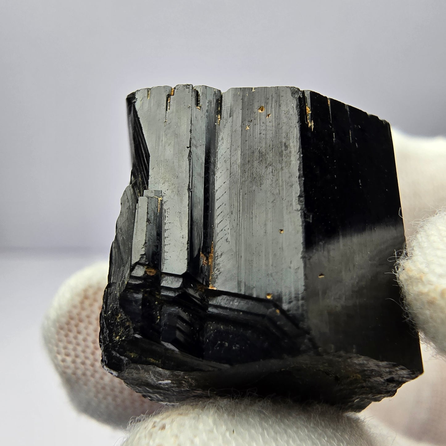 Symmetrischer Schörl Turmalin schwarz glänzend Erongo, Namibia 24*24*18mm