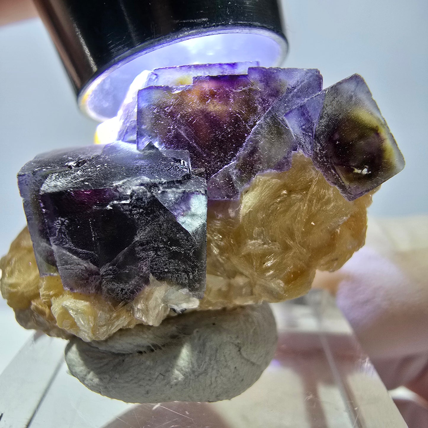 Cubes de fluorite fantôme colorés, spécimen de muscovite, Erongo, Namibie, 32 x 27 x 13 mm