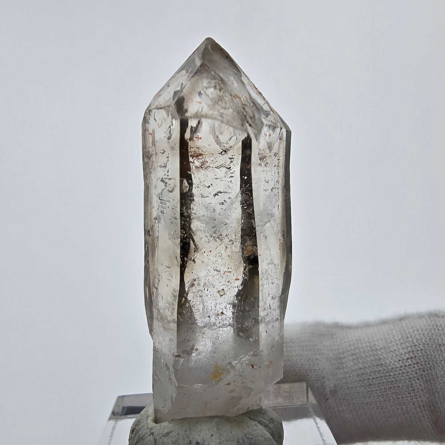 Enhydro Phantom Smoky Quartz Sceptre Tip 2x Bubble Goboboseb, Namibie 47*17*17mm