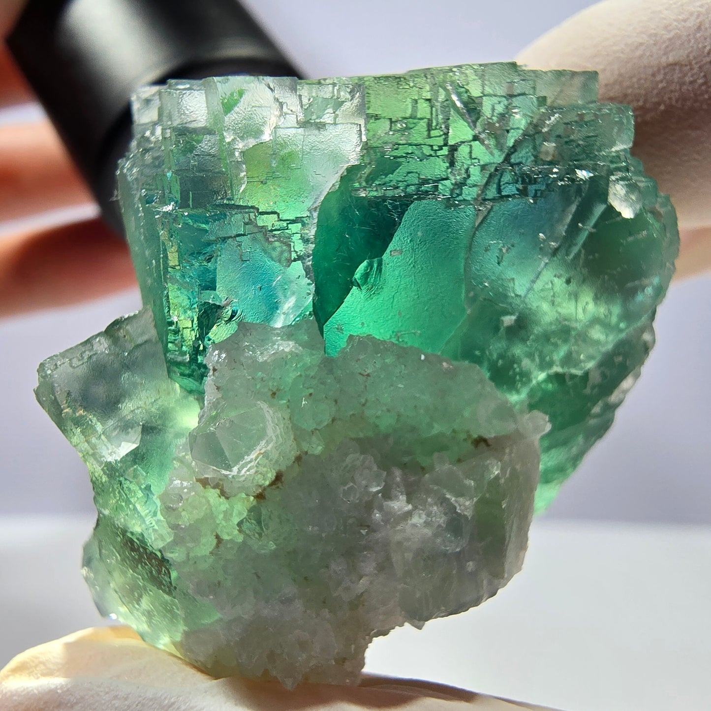 Rare cube de fluorite fantôme, spécimen de quartz vert Okorusu, Namibie, 44 x 40 x 29 mm
