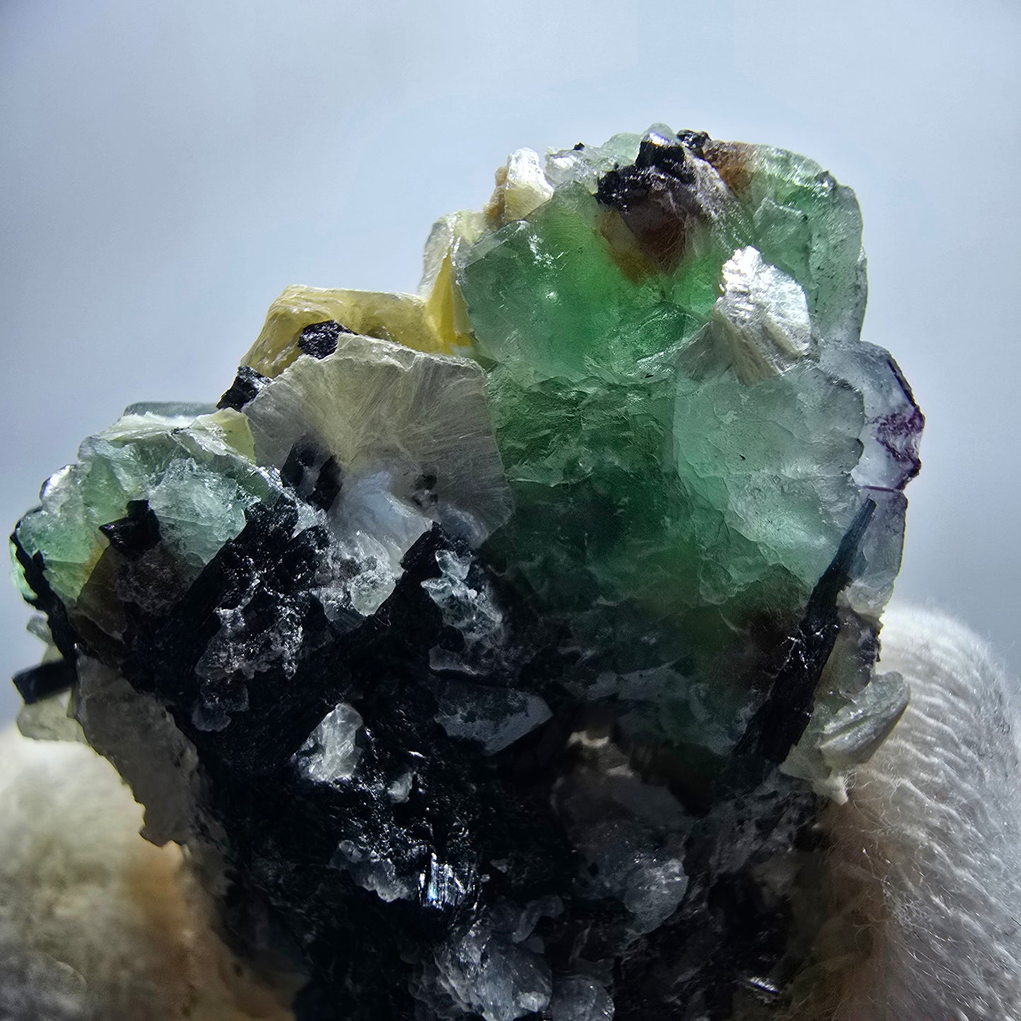 Phantom Fluorit, Rauchquarz, Schörl Turmalin, Muskovit Erongo Namibia 53*43*18mm