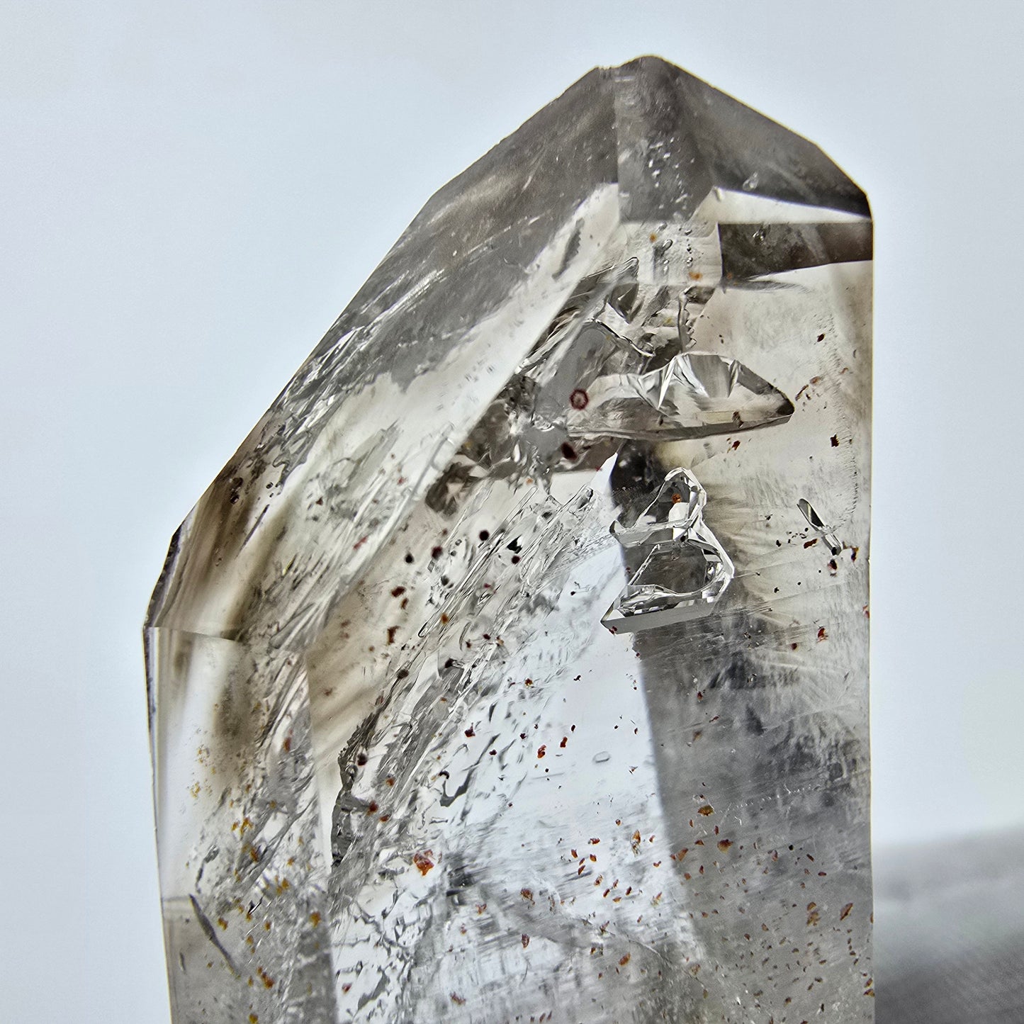 Enhydro Phantom Rauchquarz Eisen Spitze 1x Blase Goboboseb, Namibia 47*22*13mm