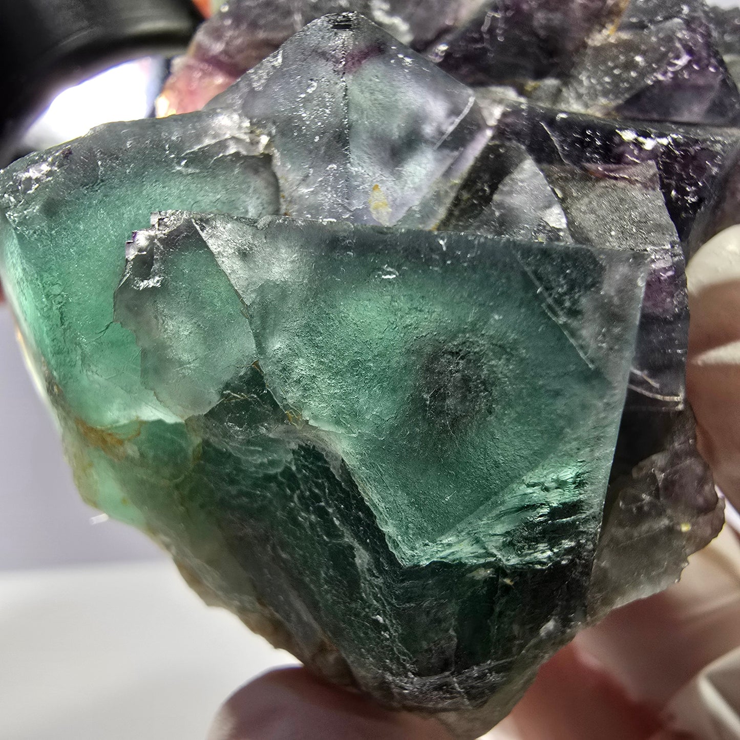 Grand spécimen de cube de fluorite fantôme, vert violet, Okorusu, Namibie, 88 x 60 x 40 mm