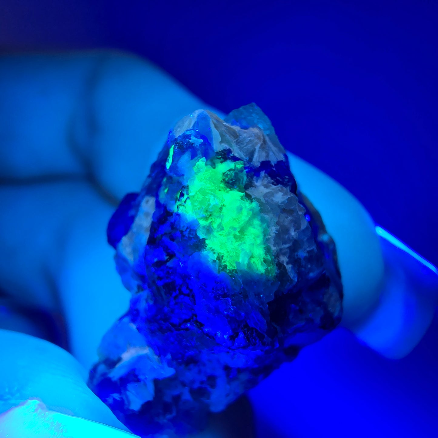 Cubes de fluorite fantôme, muscovite, quartz fumé, hyalite, Erongo, Namibie, 20 x 17 x 16 mm