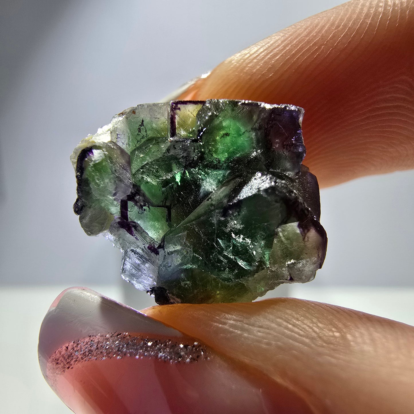 Lot de 16 fluorites fantômes, hyalites, tourmalines Schörl, muscovites, Erongo, Namibie