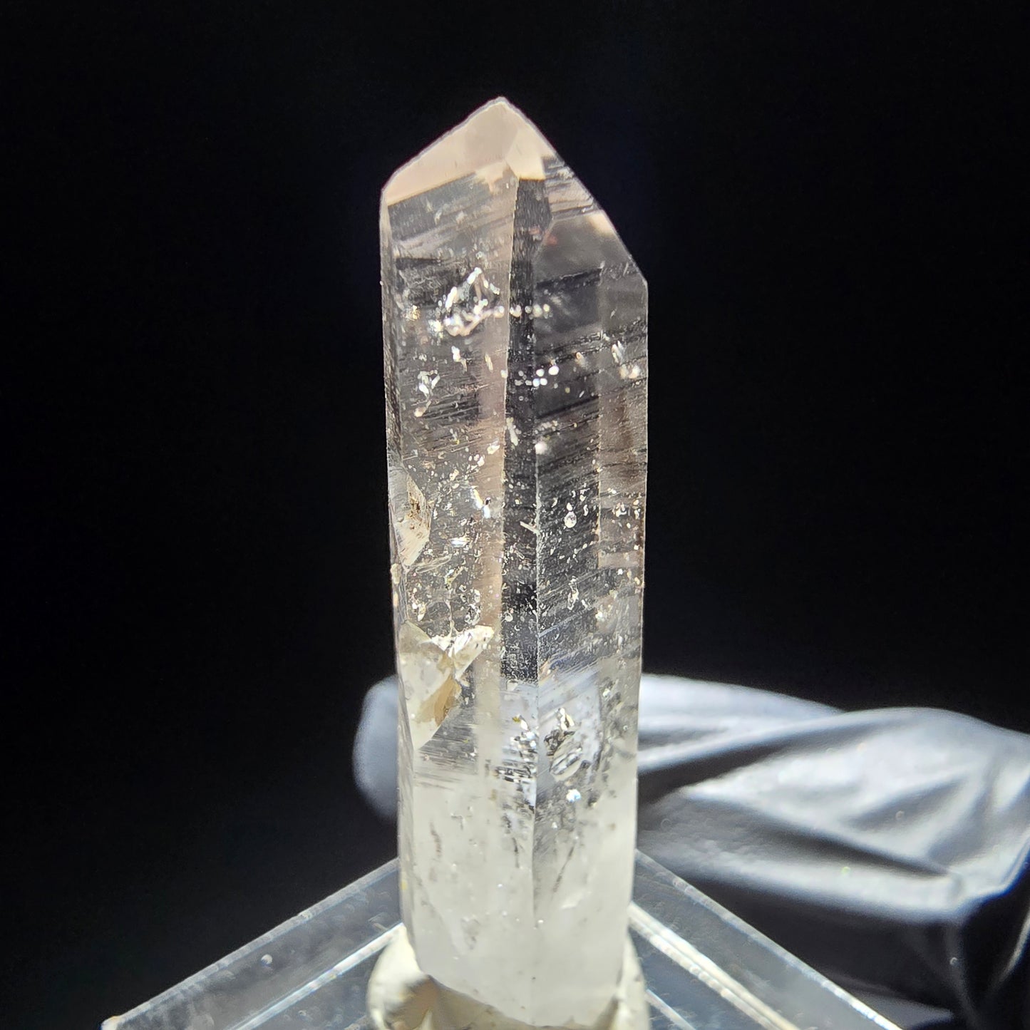 Klare Phantom Rauchquarz Kristallspitze Goboboseb, Namibia 42*11*7mm Sammlung