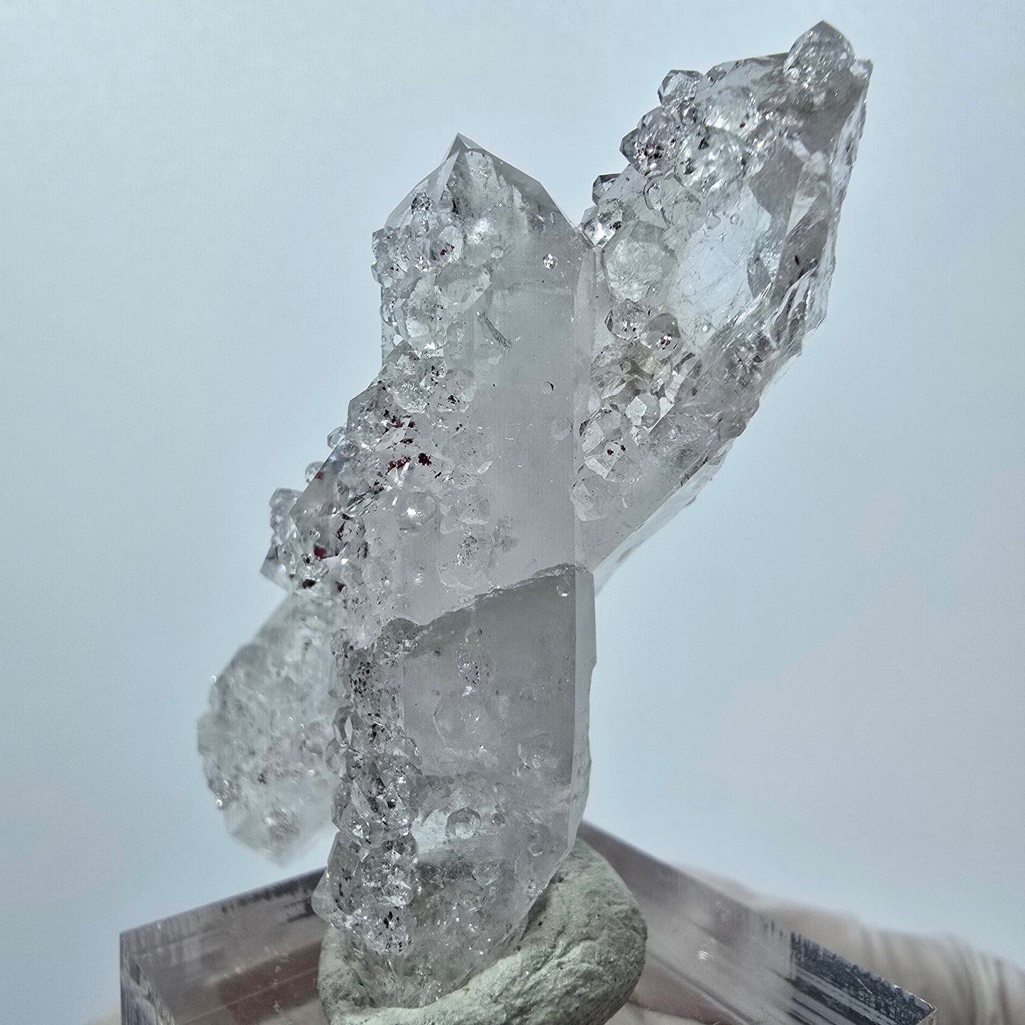 Rare spécimen d'analcime de quartz Harlequin DT, mine Streep, Goboboseb, Namibie, 58 x 30 x 17 mm