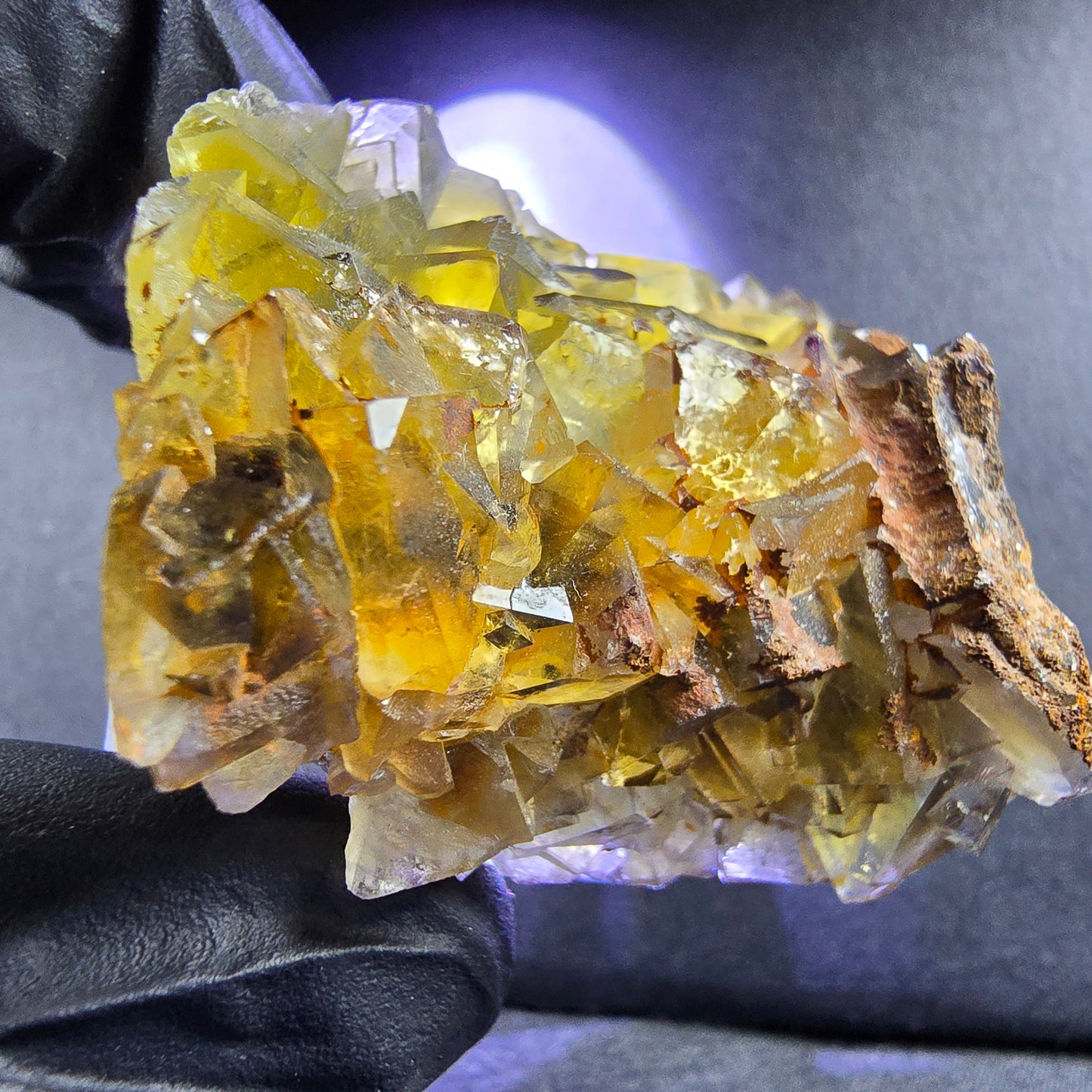 Seltene Honey Pocket Phantom Fluorit Stufe gelb grün 42*33*20mm Okorusu, Namibia