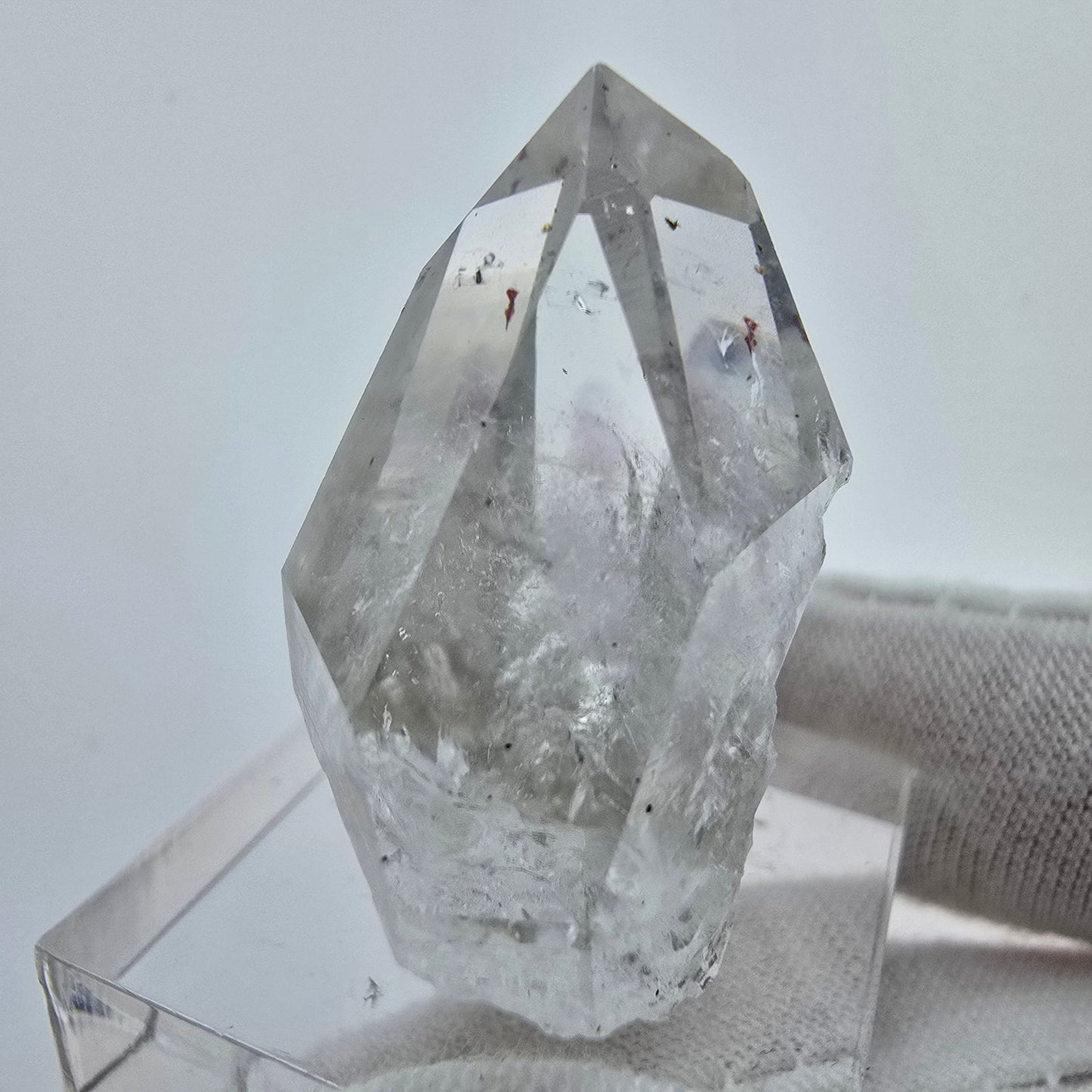Cristal d'améthyste fantôme Harlequin, Streep Mine, Goboboseb, Namibie, 30 x 27 x 18 mm