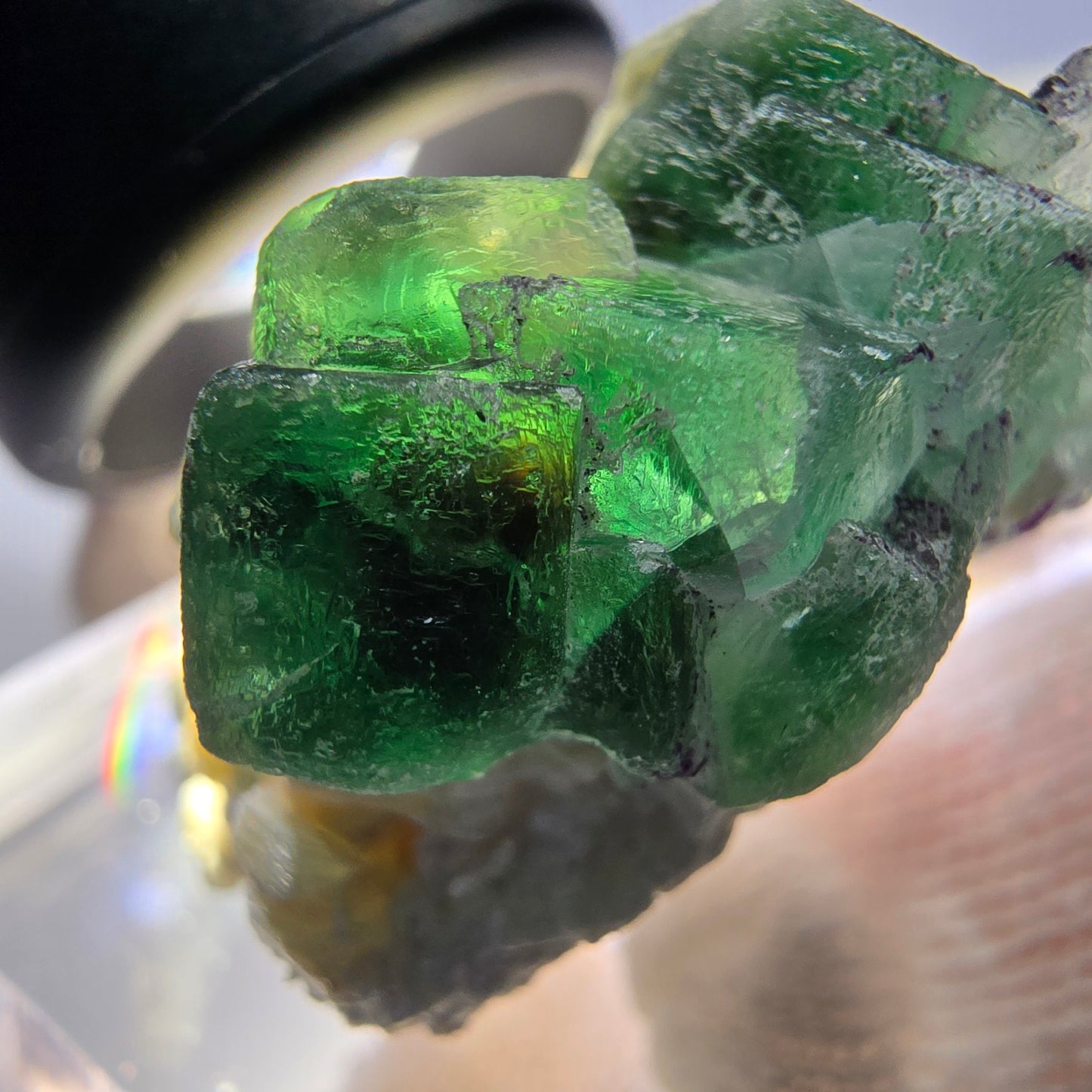 Cube de fluorite fantôme zonal, spécimen de muscovite, Erongo, Namibie, 38 x 30 x 19 mm