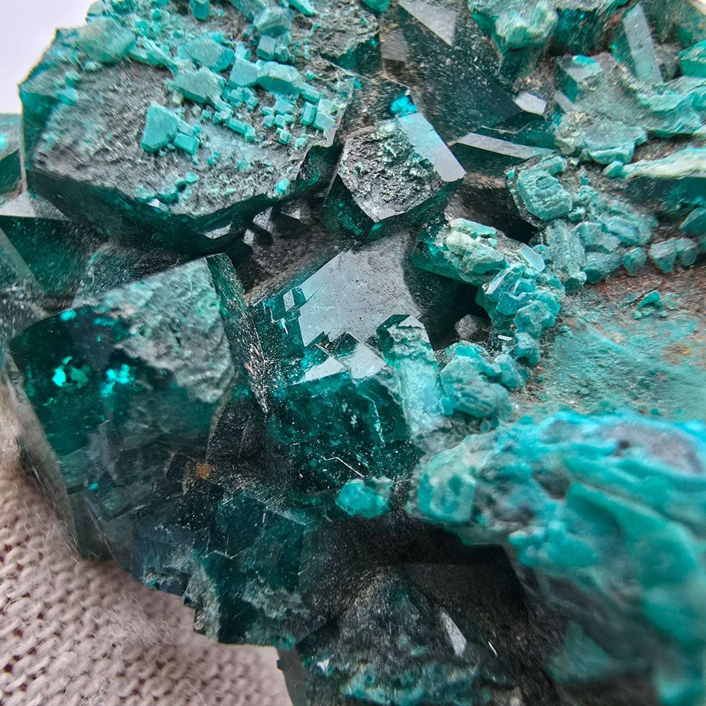 Seltene Diotas XX mit Azurit Stufe Kaokoveld, Namibia 33*30*8mm Sammlung