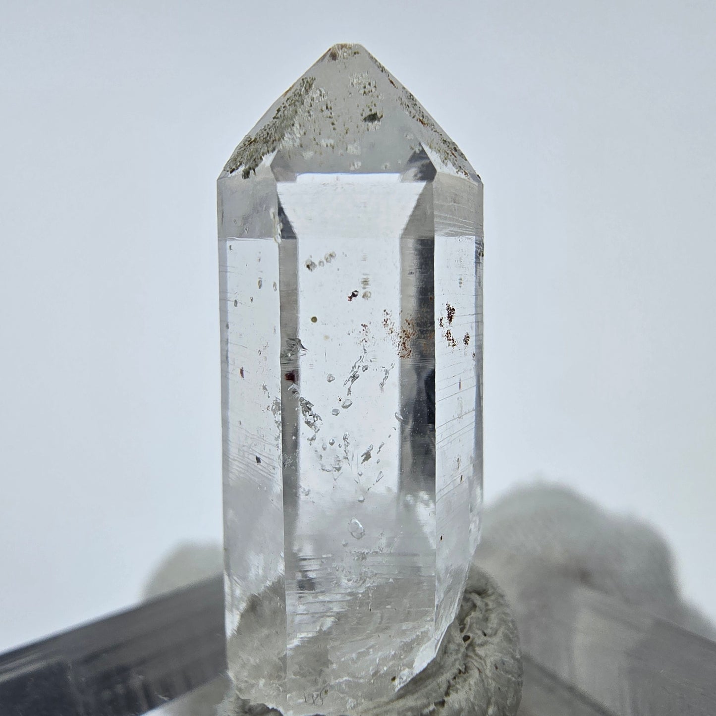 Harlekin Phantom Quarz Kristall Streep Mine, Goboboseb, Namibia 25*11*9mm