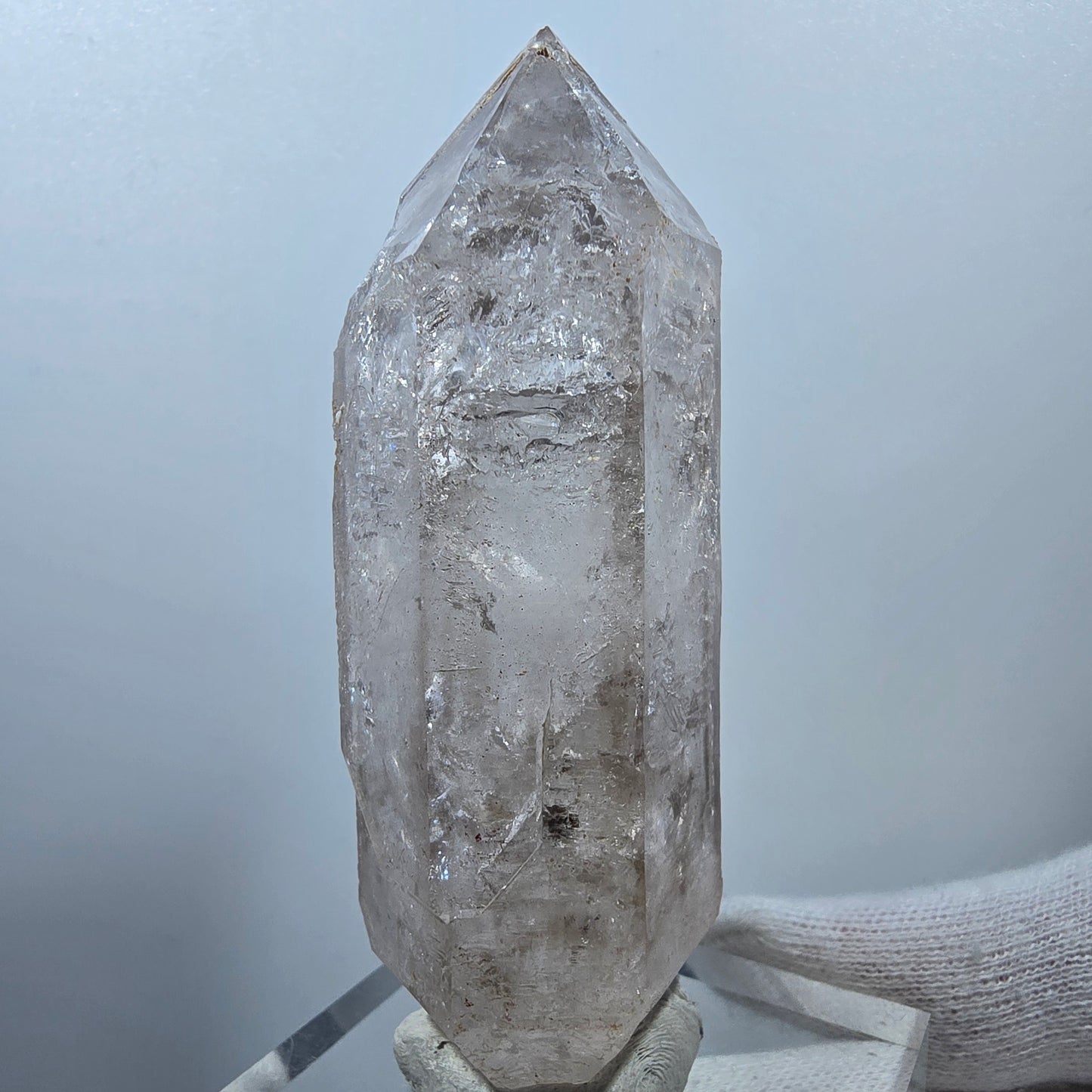 Sceptre DT Enhydro en quartz fumé squelette, 2 gobos de poche Bubble Valentine. Namibie 85 x 32 x 27 mm