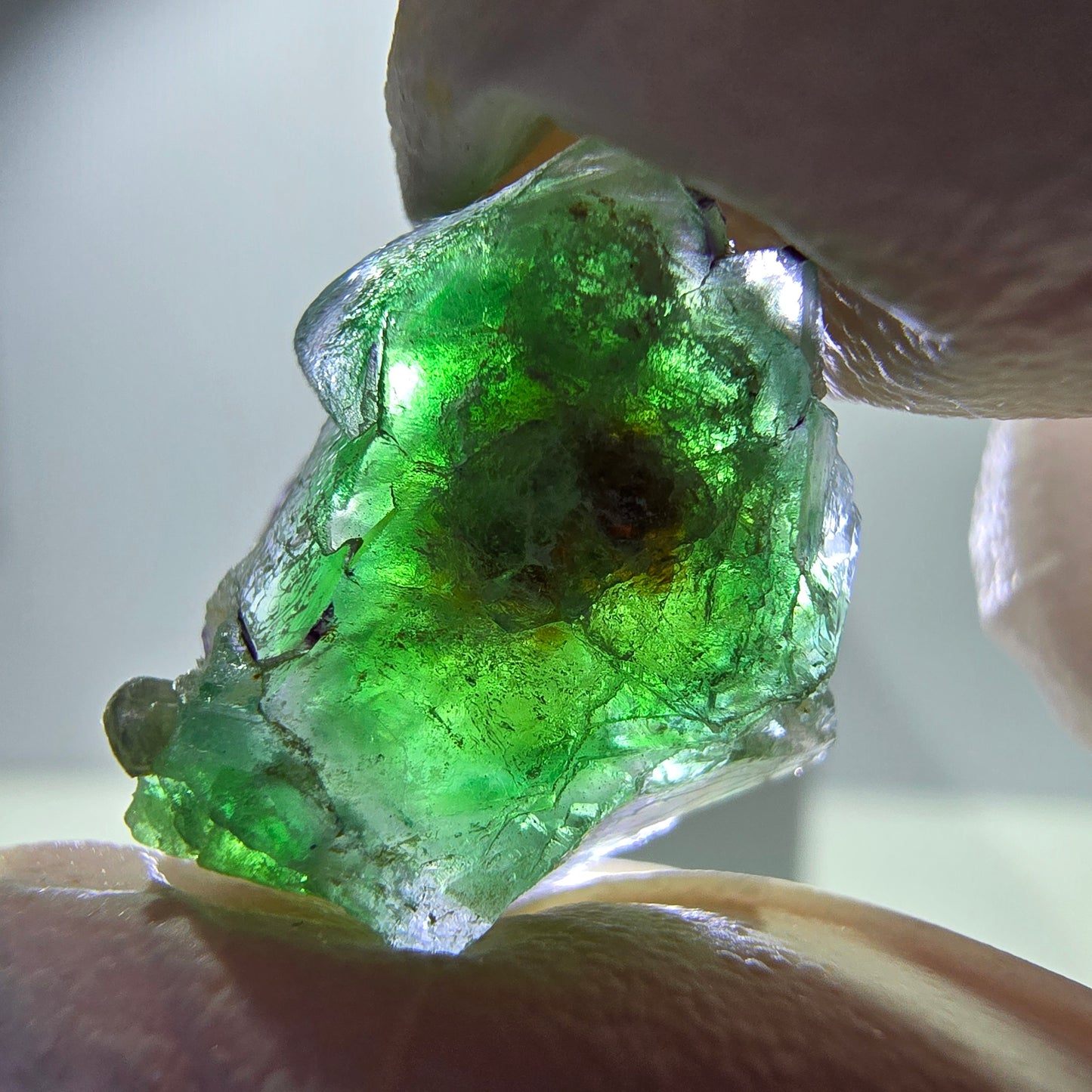 Lot de 7 fluorites fantômes, tourmalines scholl, muscovites, Erongo, Namibie, 24-14 mm