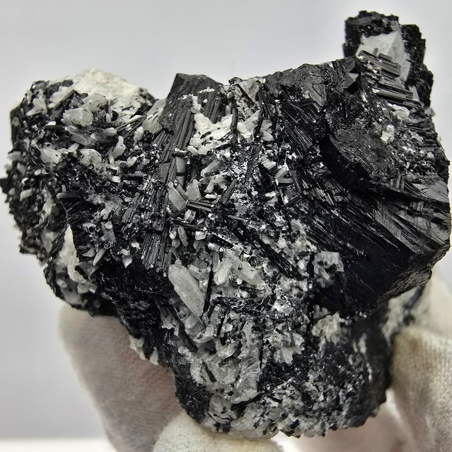 Seltene Schörl Turmalin, Quarz Stufe Erongo, Namibia 74*54*52mm Sammlung
