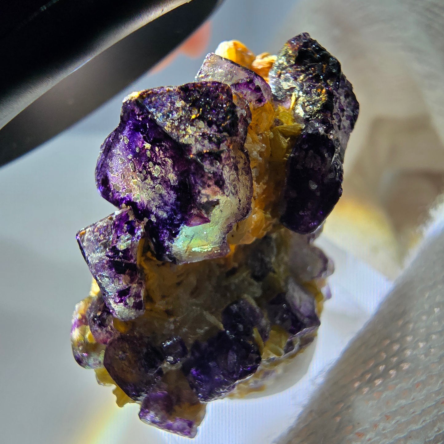 Cube de fluorite fantôme zonal, spécimen de muscovite, Erongo, Namibie, 35 x 26 x 13 mm