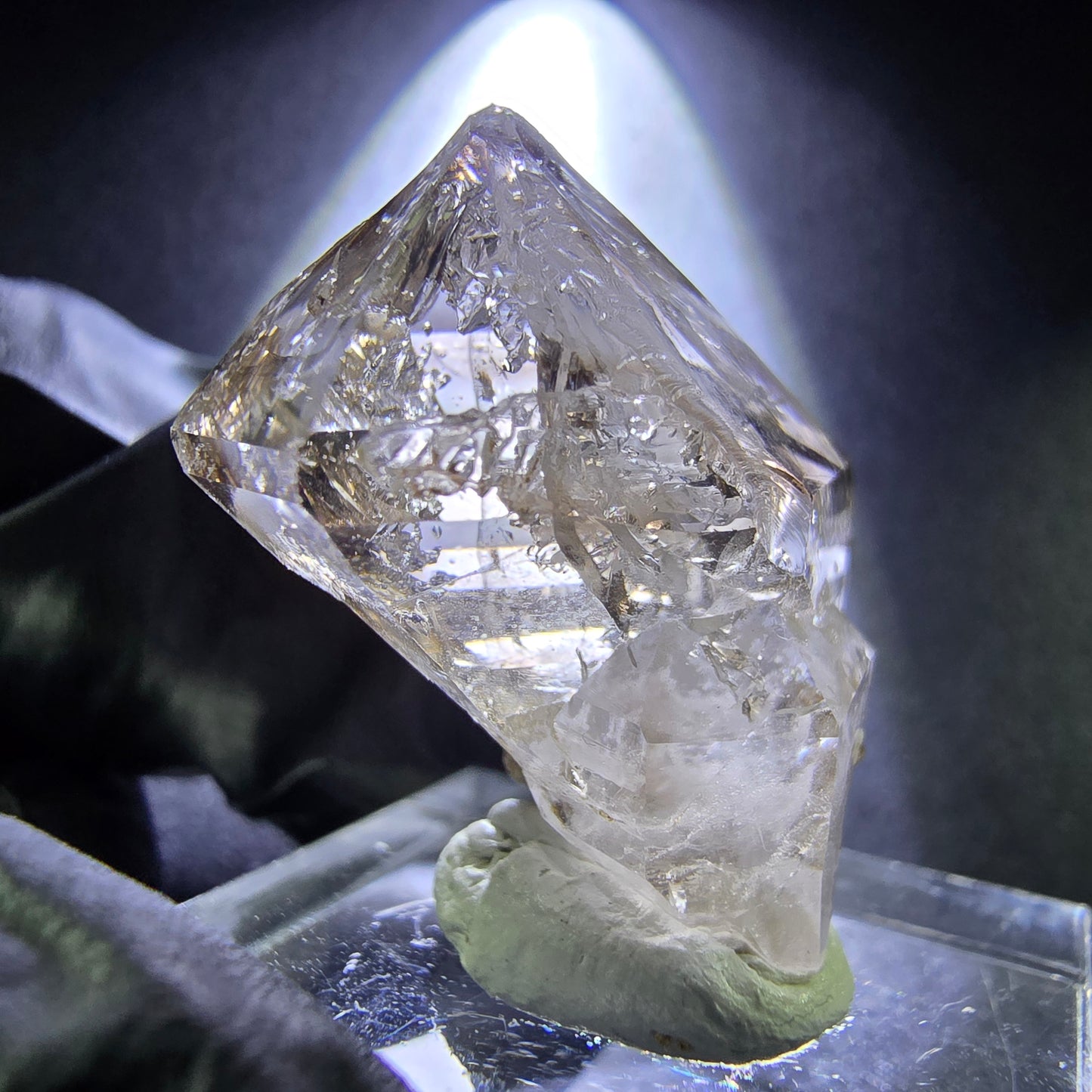 Klare Zepter Rauchquarz, Quarz Kristall Spitze 27*22*14mm aus Goboboseb Namibia