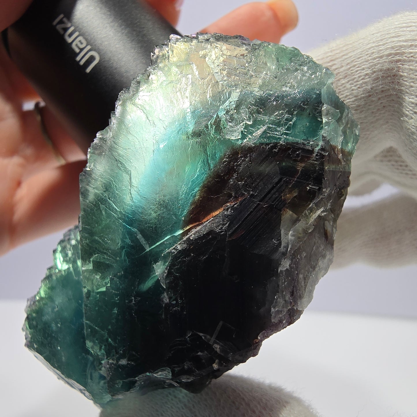 Rare spécimen de cube de fluorite fantôme, parqueté vert Okorusu, Namibie, 78 x 47 x 35 mm