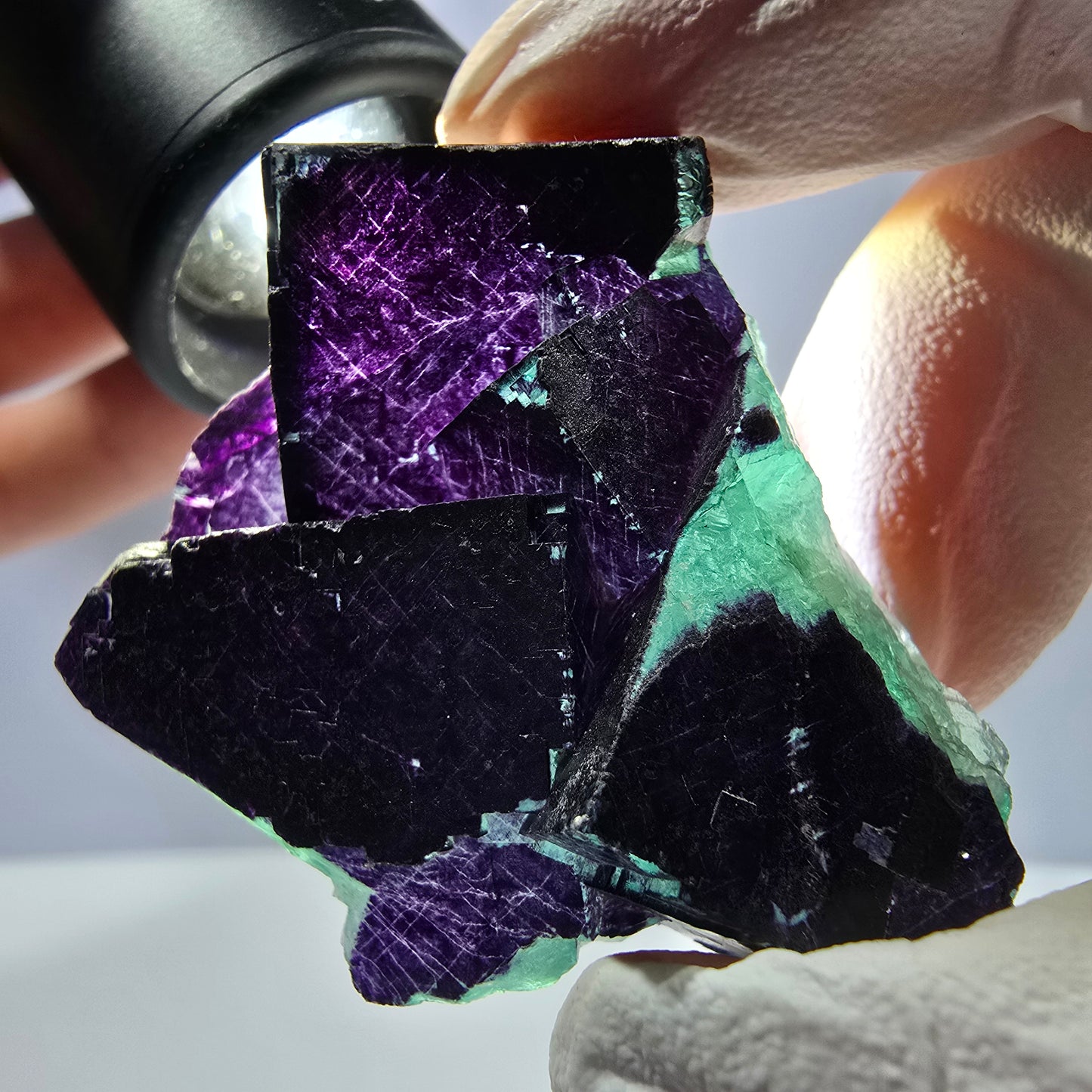 Spécimen de cube de fluorite fantôme vert violet zonal 11:11 Angel Pocket, Namibie 47*38*19mm 