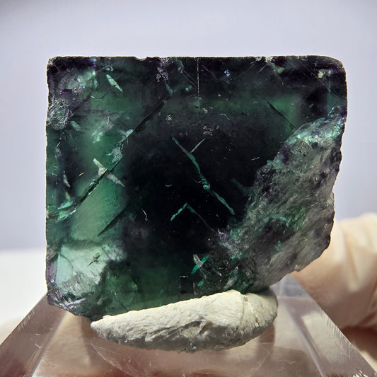 Rare cube de fluorite fantôme parqueté vert violet Okorusu Namibie 27*24*20mm 