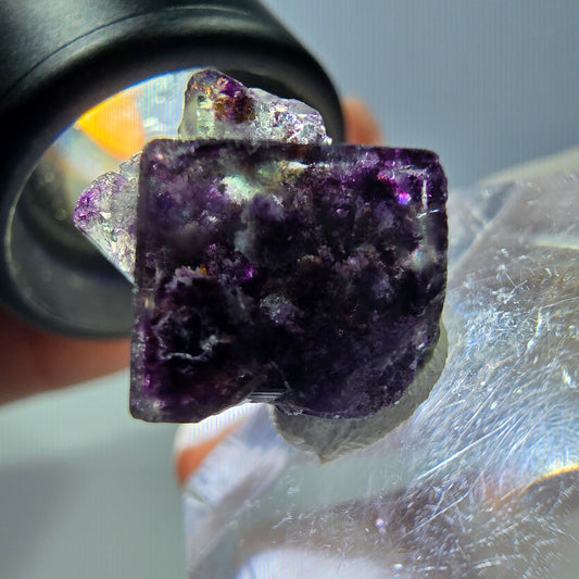 Spécimen de cube de fluorite fantôme, parqueté vert violet Okorusu, Namibie 15*15*10 mm 