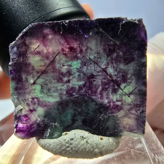 Cube de fluorite fantôme parqueté, vert violet Okorusu, Namibie 24*21*20mm 