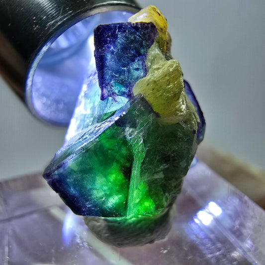 Cube de fluorite fantôme, zonal, spécimen de muscovite, Erongo, Namibie, 21 x 20 x 17 mm 