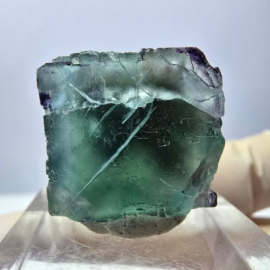 Cube de fluorite fantôme parqueté, zonal, vert violet Okorusu, Namibie 18*17*15mm 