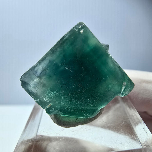 Cube de fluorite fantôme transparente parquetée, vert Okorusu, Namibie 18 x 18 x 17 mm 