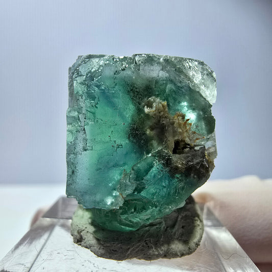 Cube de fluorite fantôme transparente parquetée, vert Okorusu, Namibie 24 x 21 x 18 mm 