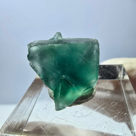 Rare spécimen de cube de fluorite fantôme, vert Okorusu, Namibie 17 x 16 x 16 mm 