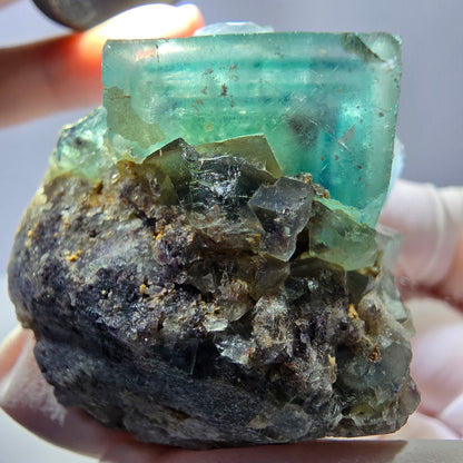 Rare cube de fluorite fantôme, spécimen de quartz vert Okorusu, Namibie 44 x 41 x 39 mm 