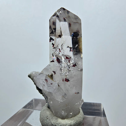 Quartz Harlequin clair, mine Prehnite Point Streep, Goboboseb, Namibie, 32 x 21 x 15 