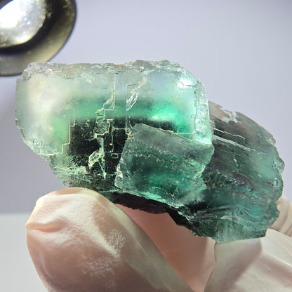 Spécimen de cube de fluorite fantôme parqueté vert violet Okorusu, Namibie 40*29*21mm 
