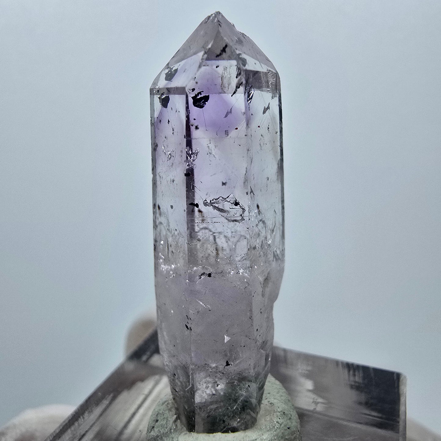 Mine d'améthyste Harlequin Phantom, Goboboseb, Namibie, 36 x 13 x 9 mm 