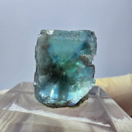 Klarer Phantom Fluorit Würfel parkettiert, grün Okorusu, Namibia 16*15*13mm