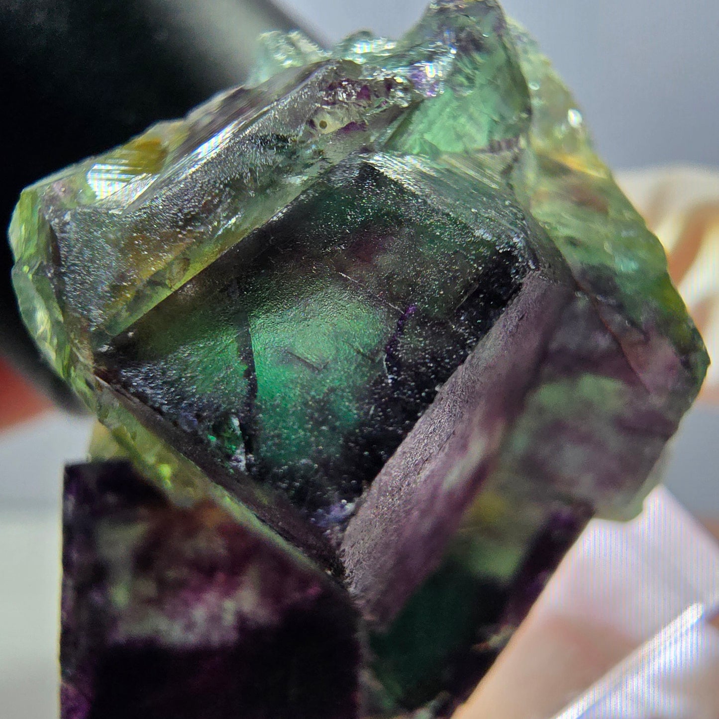 Spécimen rare de cube de fluorite fantôme, vert-violet, Okorusu, Namibie, 36 x 33 x 18 mm 