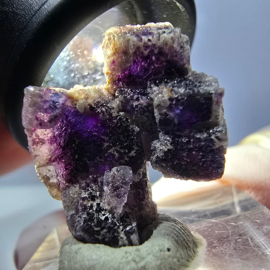 Seltene UV Phantom Fluorit Würfel Stufe, lila Okorusu, Namibia 24*19*11mm