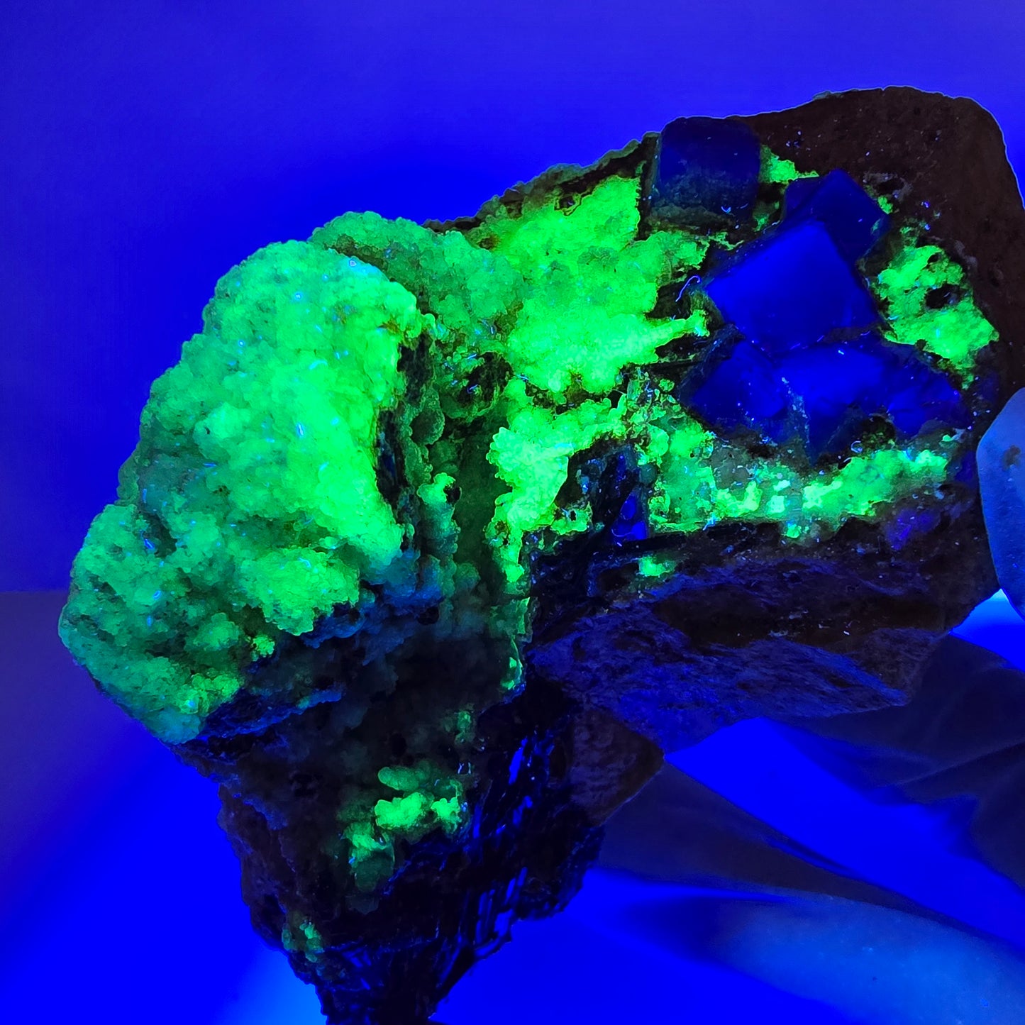 Große Fluorit, Hyalit Opal, Orthoklas, Schörl Turmalin Stufe Erongo, Namibia 91*59*52mm