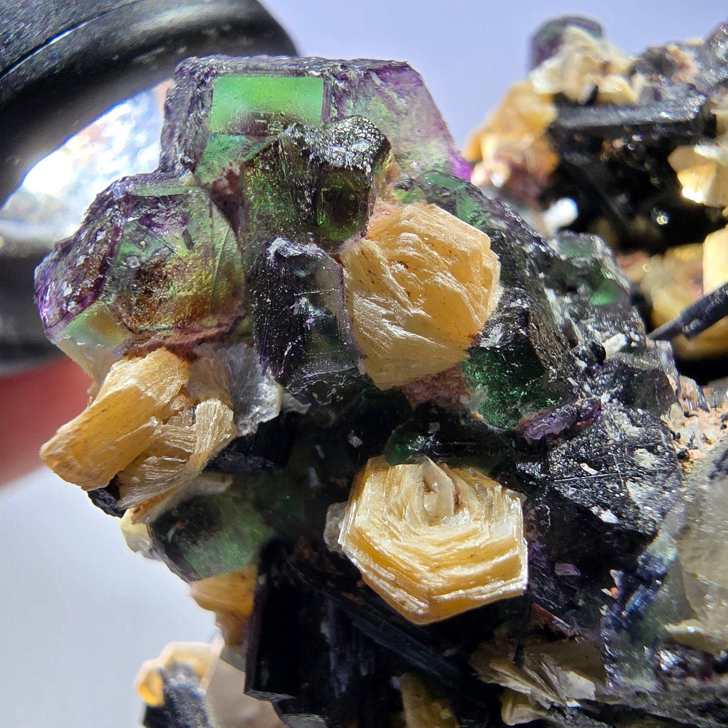 Große Fluorit, Schörl Turmalin, Rauchquarz, Muskovit Stufe Erongo, Namibia 92*54*49mm