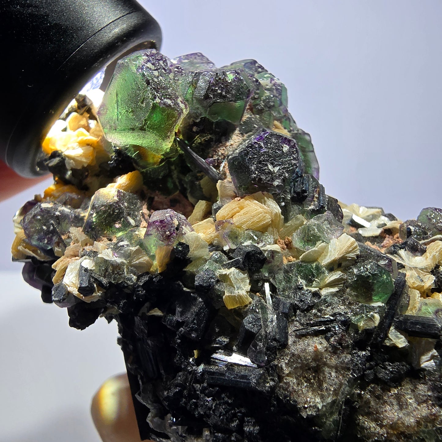 Große Fluorit, Schörl Turmalin, Rauchquarz, Muskovit Stufe Erongo, Namibia 92*54*49mm