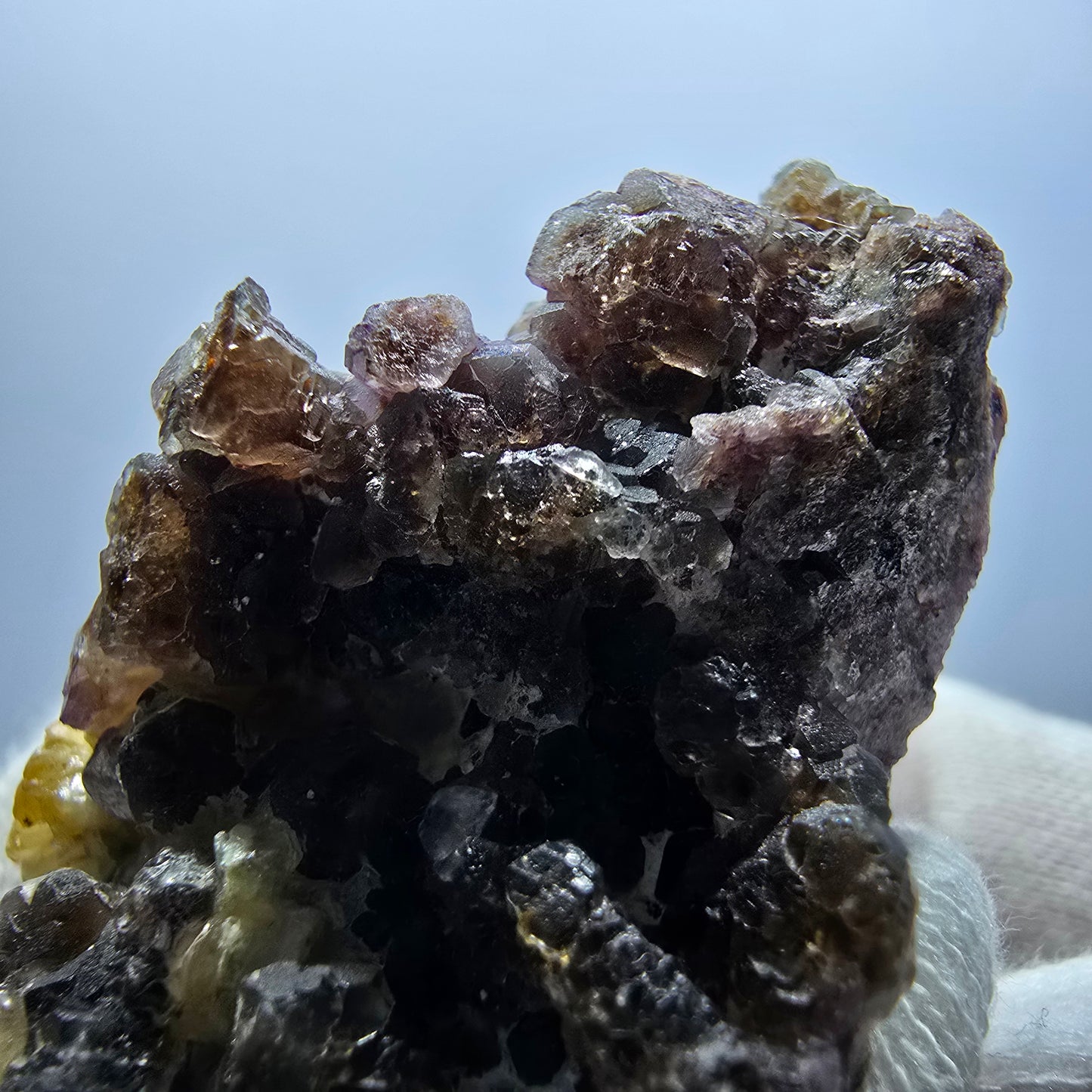Formation rare de fluorite fantôme, étage muscovite d'Erongo, Namibie, 79 x 60 x 31 mm 