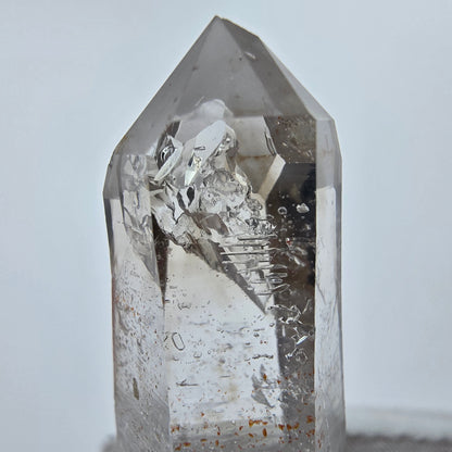 Pointe de sceptre en quartz fumé Enhydro transparent 1x Bubble Goboboseb, Namibie 46*19*16mm 