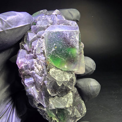 Rare niveau de cube de fluorite fantôme violet vert 86*46*31mm d'Okorusu, Namibie