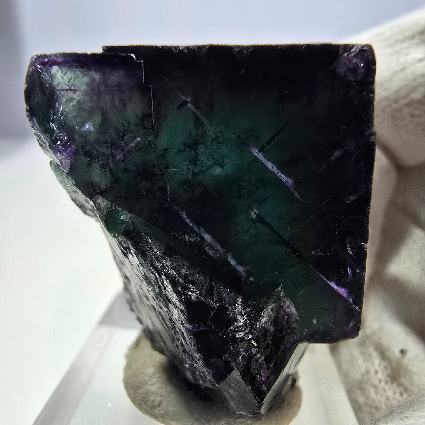 Klare Phantom Fluorit Würfel Stufe zonal grün lila Okorusu, Namibia 37*32*29mm