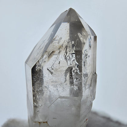 Enhydro Phantom Rauchquarz Zepter Spitze 2x Blase Goboboseb, Namibia 43*21*15mm