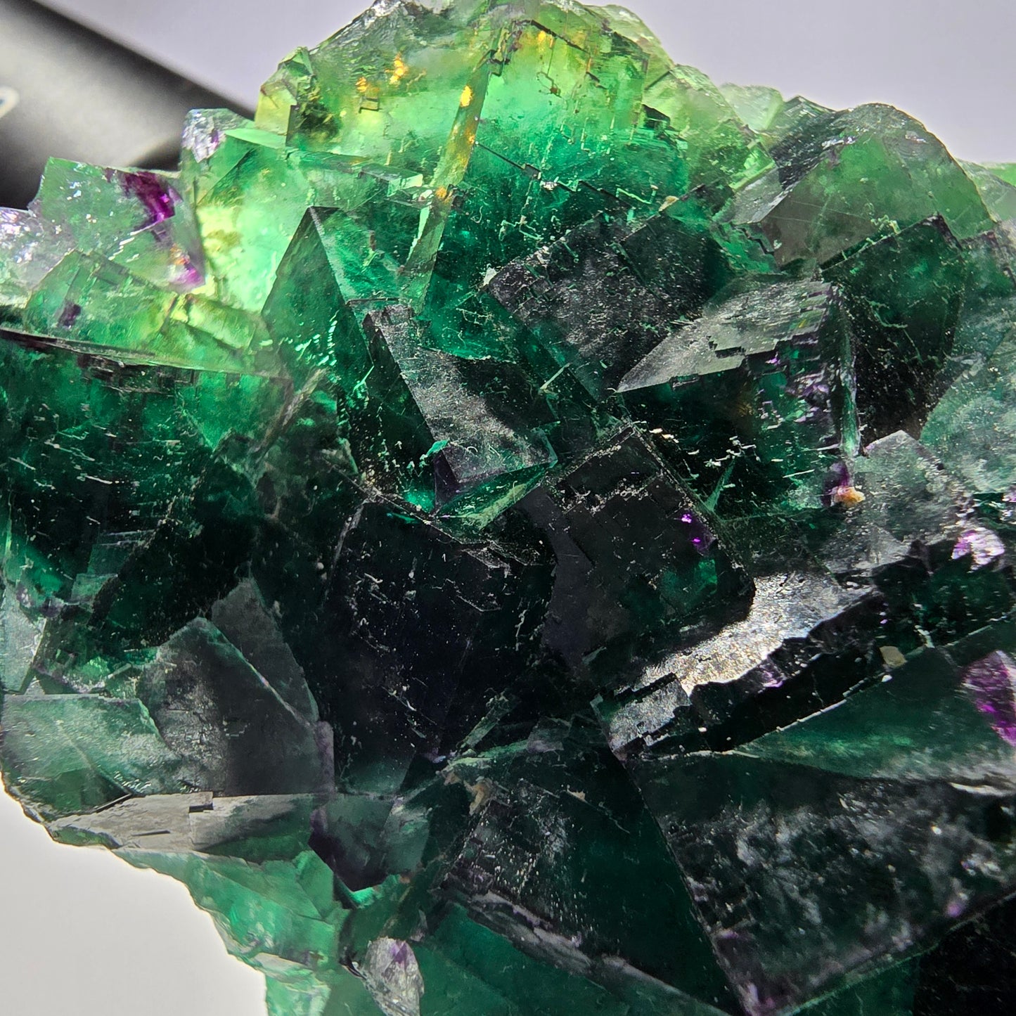 Cube de fluorite fantôme parqueté, zonal Okorusu Namibie 82*57*47mm 