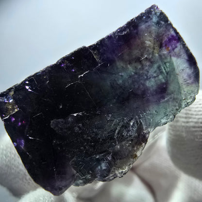 Spécimen rare de cube de fluorite fantôme zonal vert violet Okorusu, Namibie 39*26*21mm 